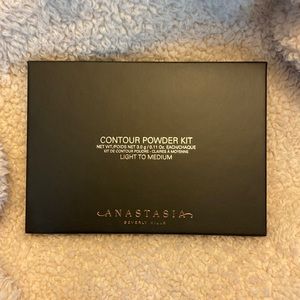 Anastasia Beverly Hills Contour Kit